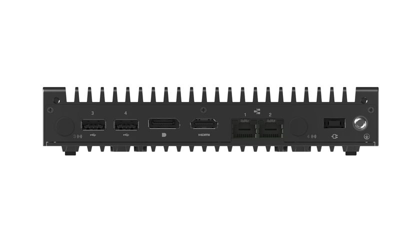 Lenovo ThinkEdge SE10 Intel Atom® x6425RE 16 GB DDR4-SDRAM 512 GB SSD Windows 11 IoT Enterprise LTSC 2024 Mini PC Black