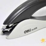 DELIHEAVY DUTY STAPLE REMOVER - E0236